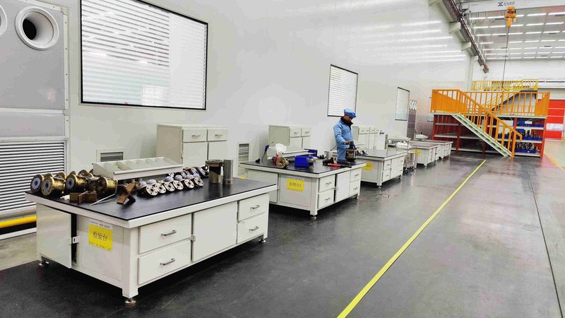 蒸馏塔防腐工程：如何选择专业公司**
